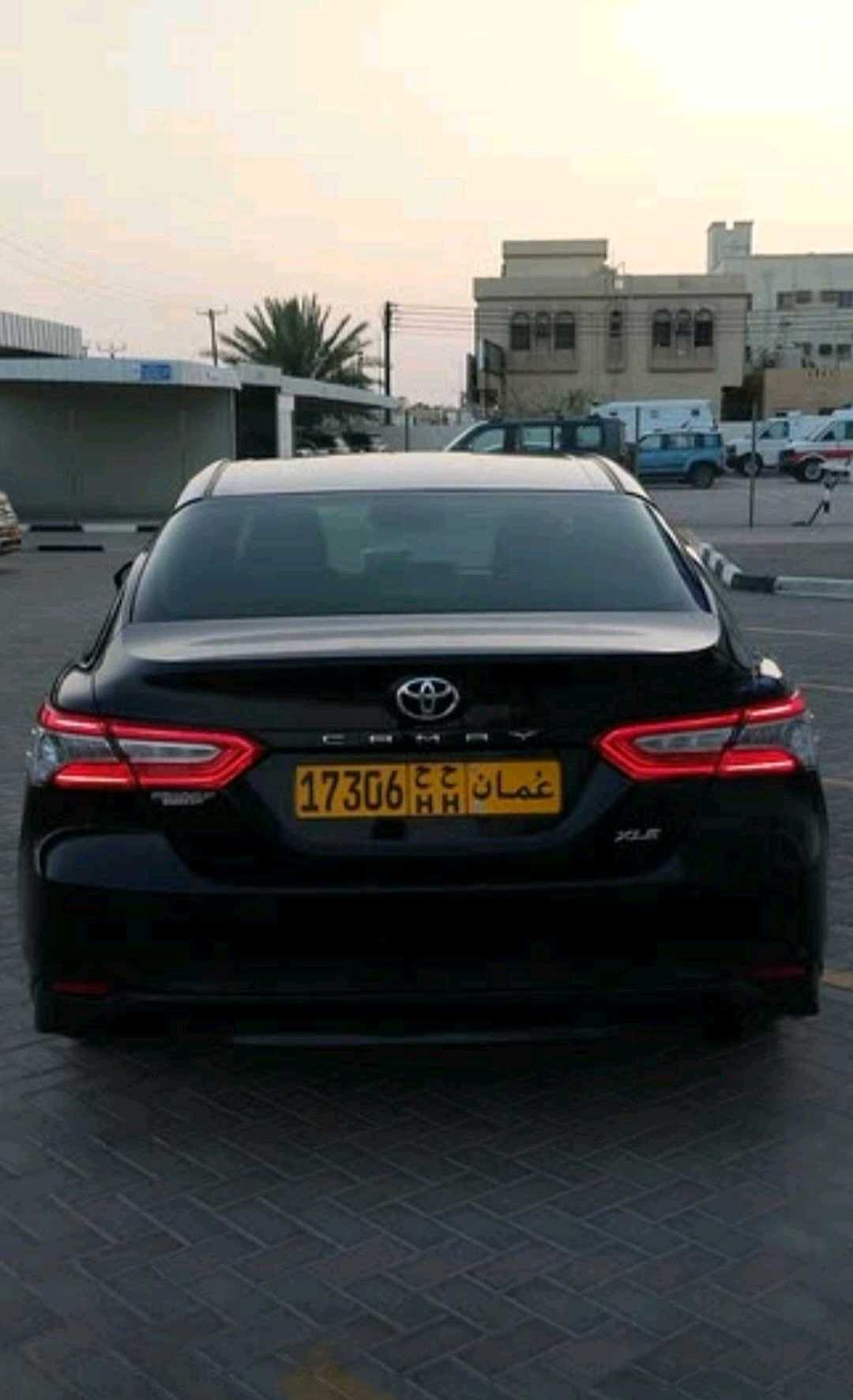 Car Image 2018 TOYOTA CAMRY XLE