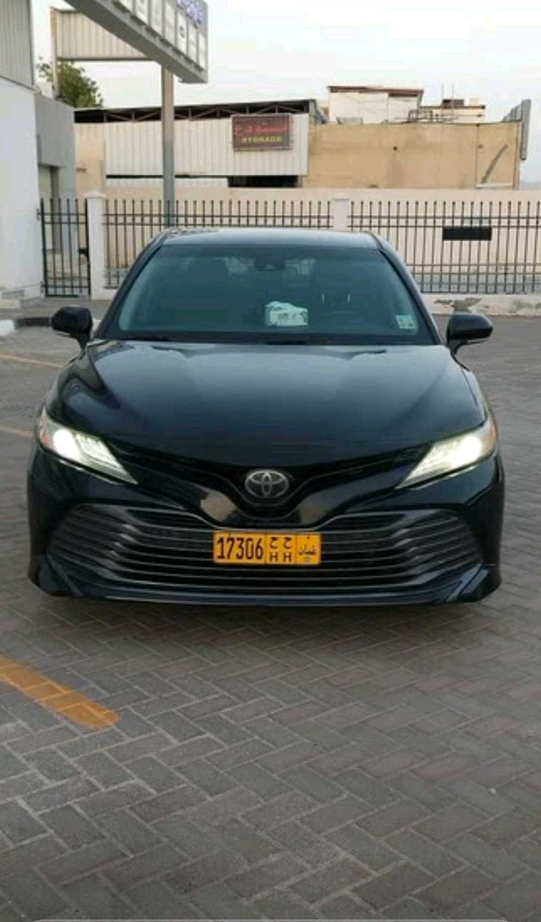 Car Image 2018 TOYOTA CAMRY XLE