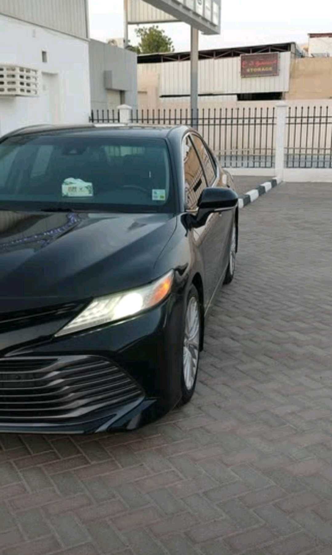 Car Image 2018 TOYOTA CAMRY XLE