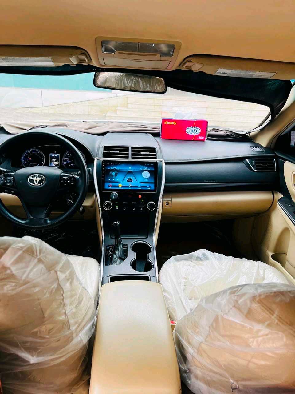 Car Image 2016 TOYOTA CAMRY LE
