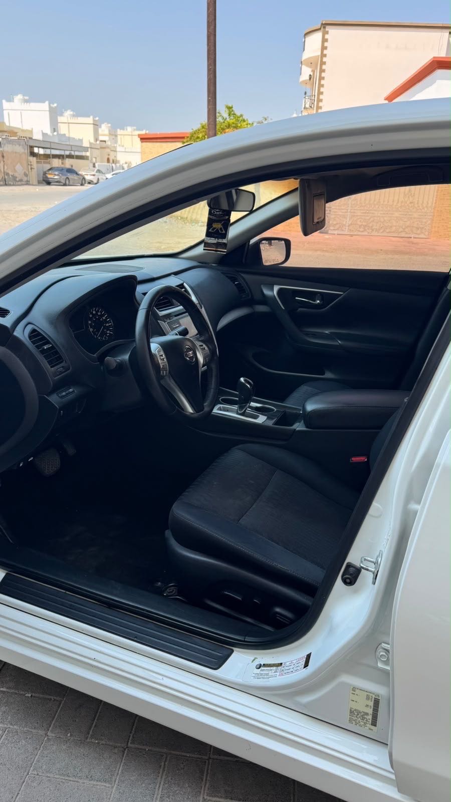 Car Image 2018 NISSAN ALTIMA SV