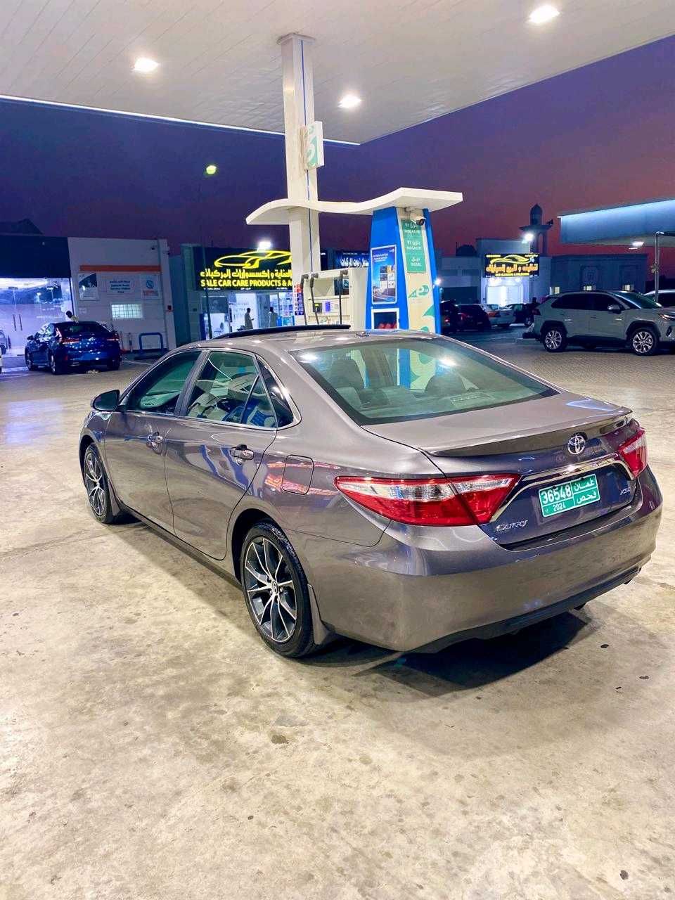 Car Image 2017 TOYOTA CAMRY XSE