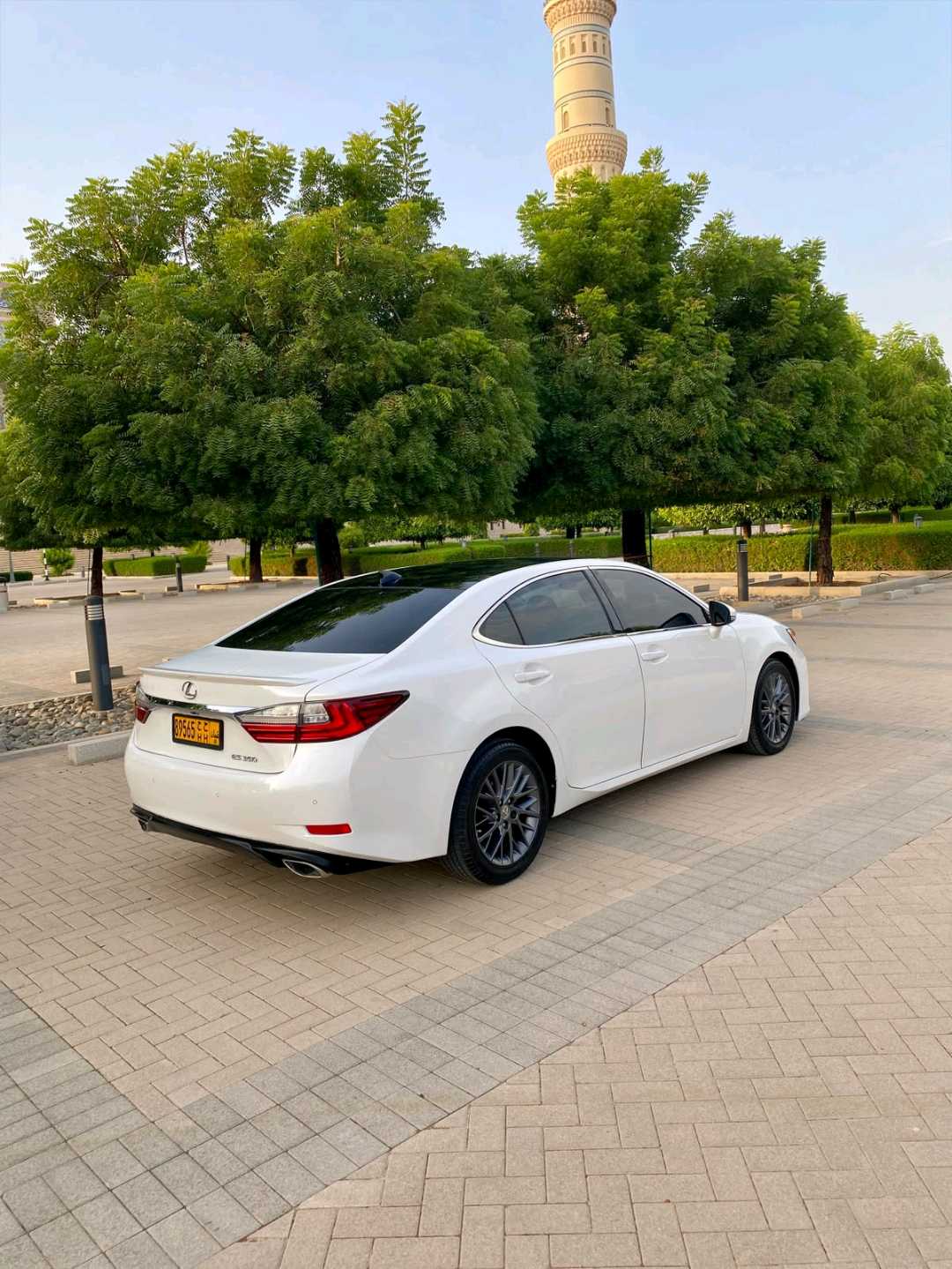 Car Image 2018 LEXUS ES 350