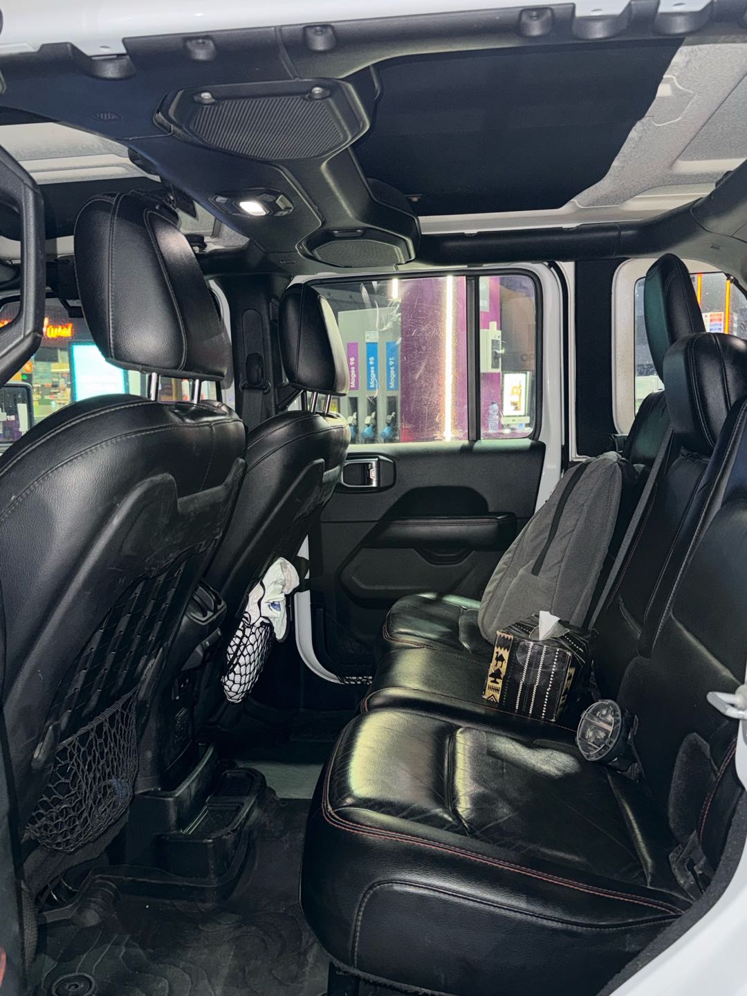 Car Image 2018 JEEP WRANGLER Rubicon
