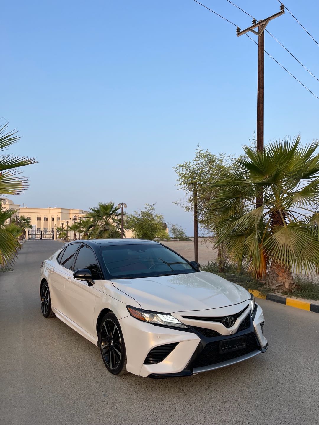 Car Image 2018 TOYOTA CAMRY XSE
