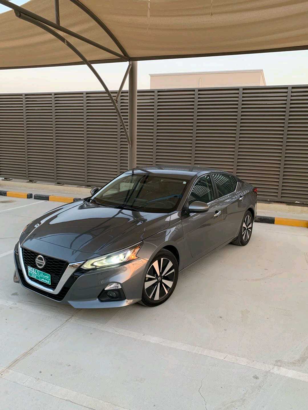 Car Image 2021 NISSAN ALTIMA SV