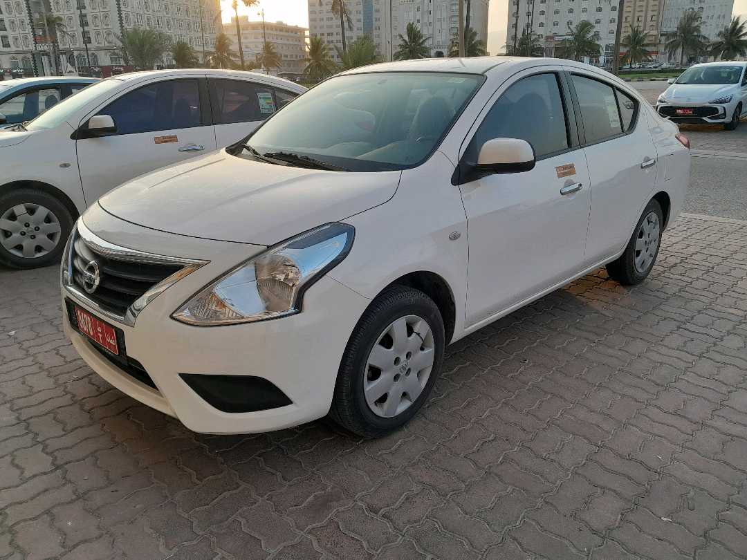 NISSAN SUNNY 2025