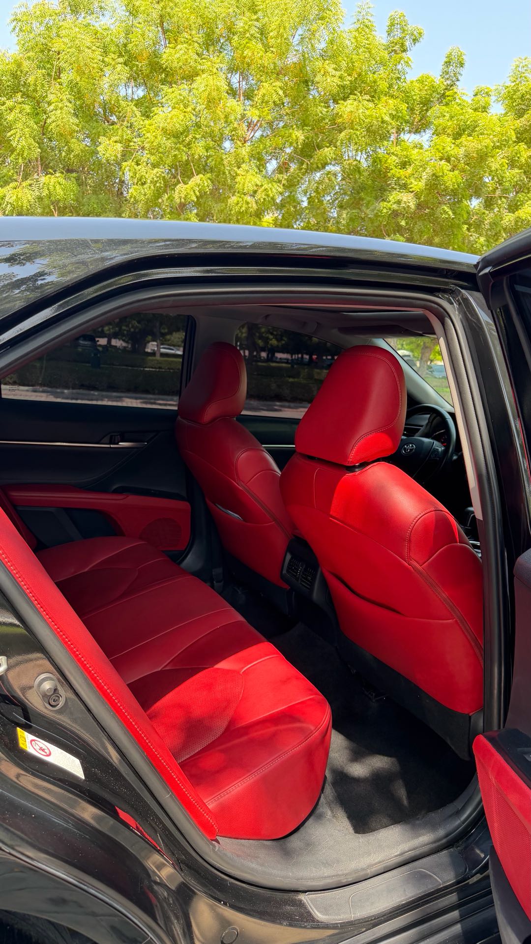 Car Image 2018 TOYOTA CAMRY XSE