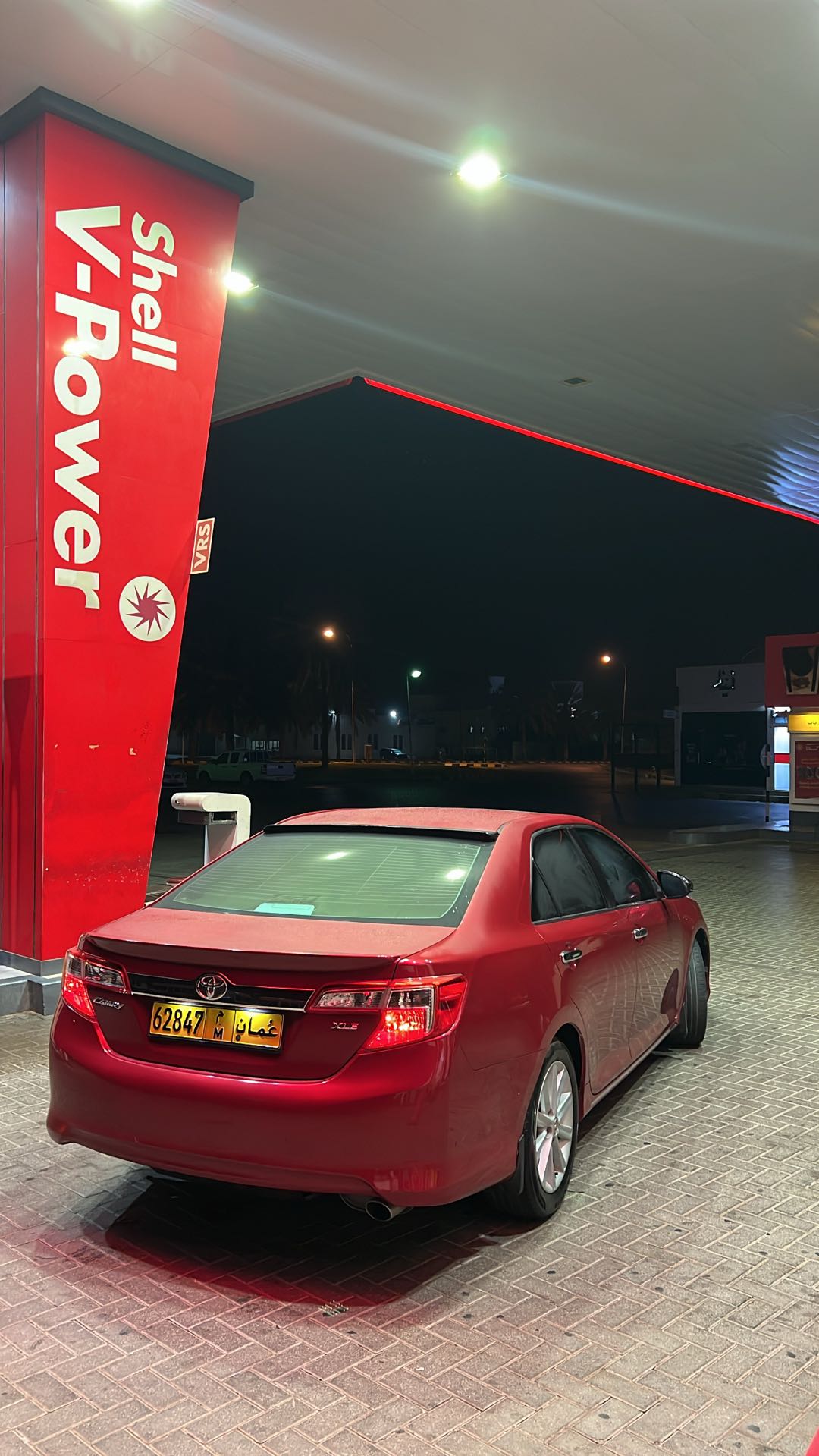 Car Image 2014 TOYOTA CAMRY XLE