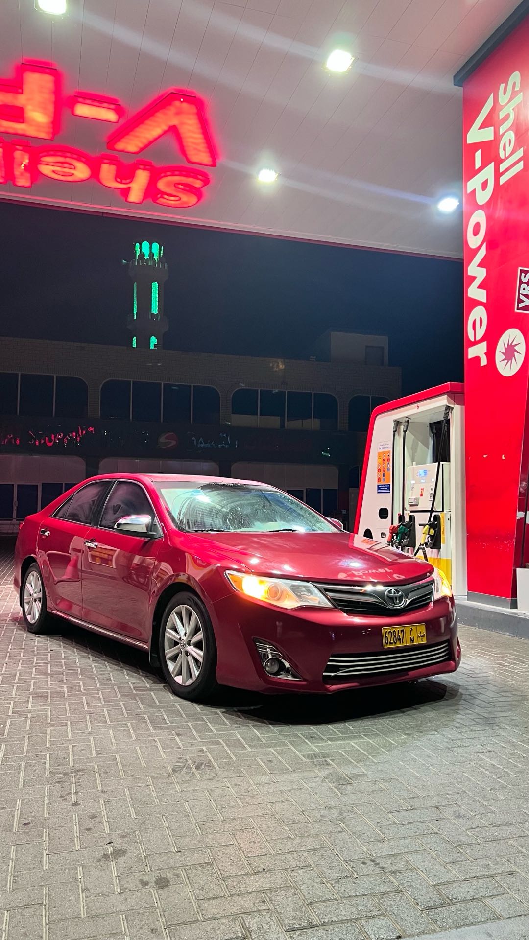 Car Image 2014 TOYOTA CAMRY XLE