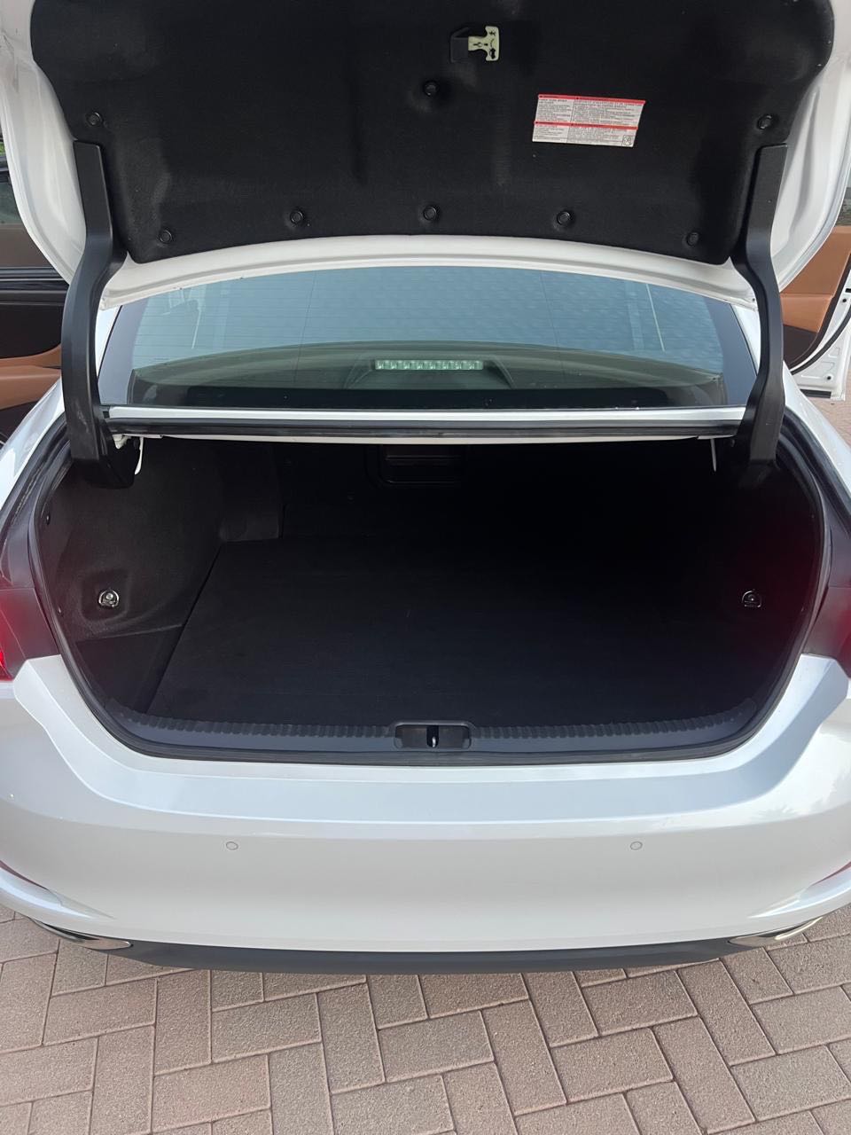 Car Image 2019 LEXUS ES 350