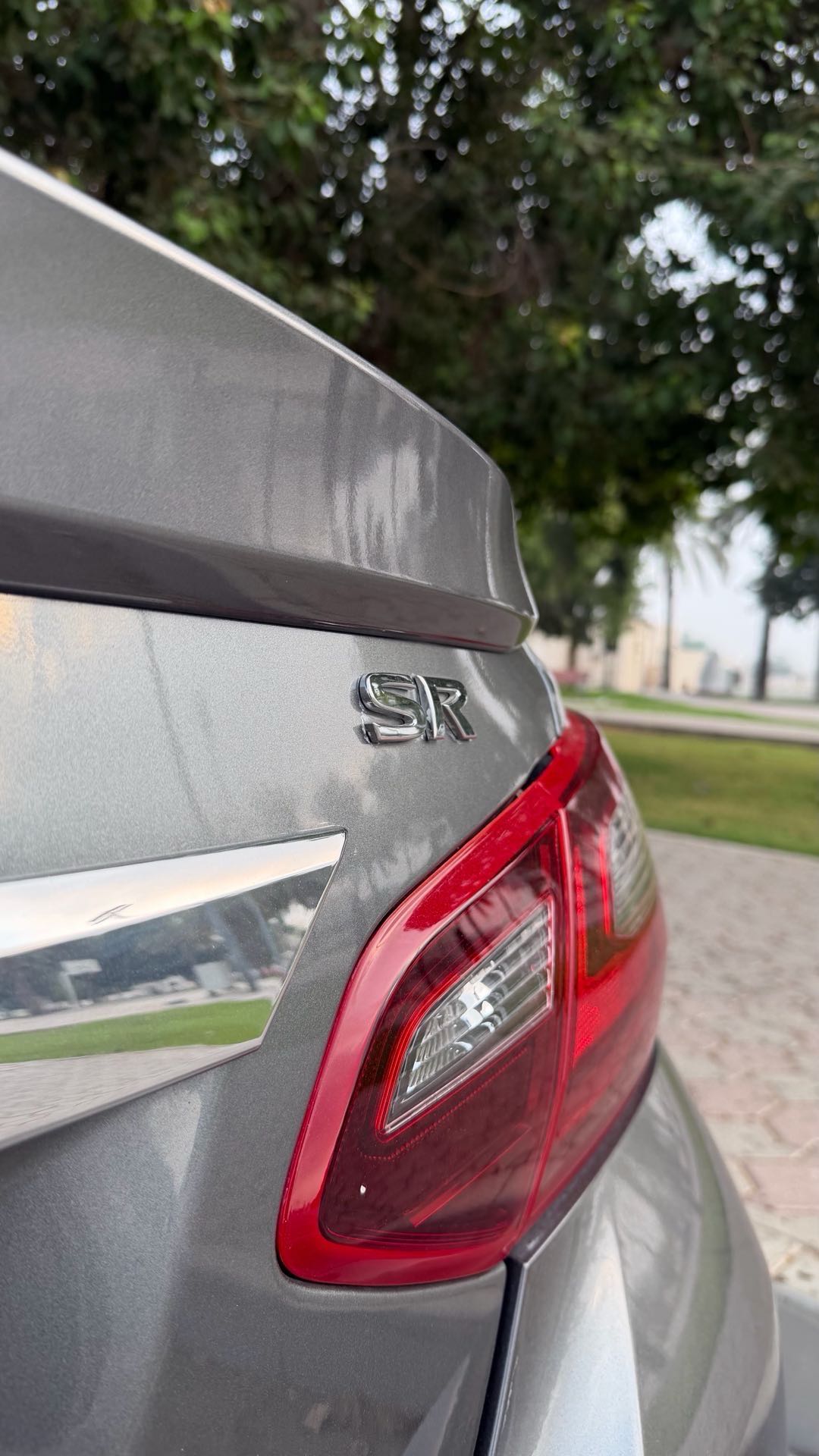 Car Image 2017 NISSAN ALTIMA SR