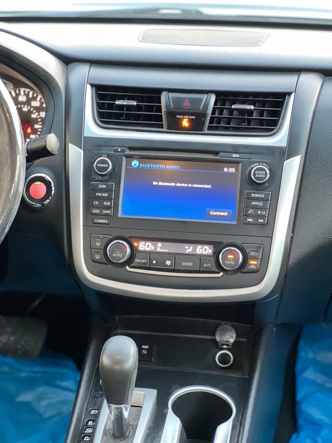 Car Image 2017 NISSAN ALTIMA SV