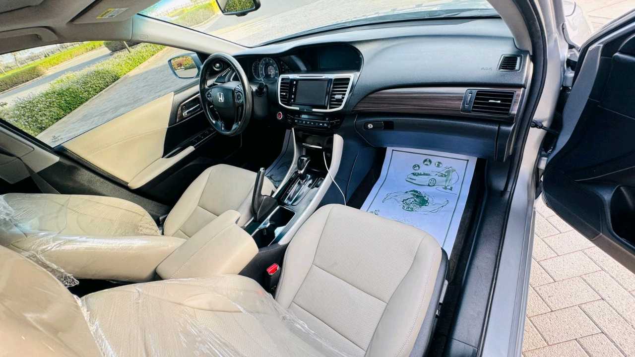Car Image 2017 HONDA ACCORD EXL