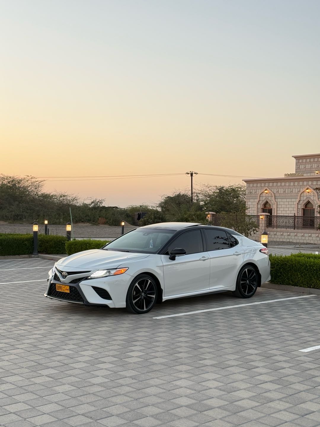 Car Image 2018 TOYOTA CAMRY XSE