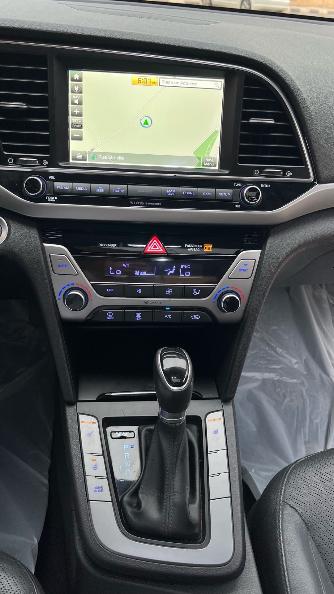 Car Image 2017 HYUNDAI ELANTRA GLS