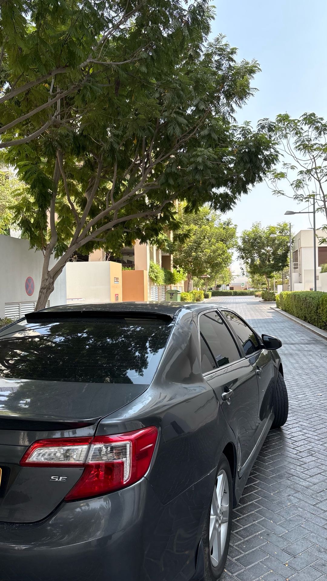 Car Image 2014 TOYOTA CAMRY SE
