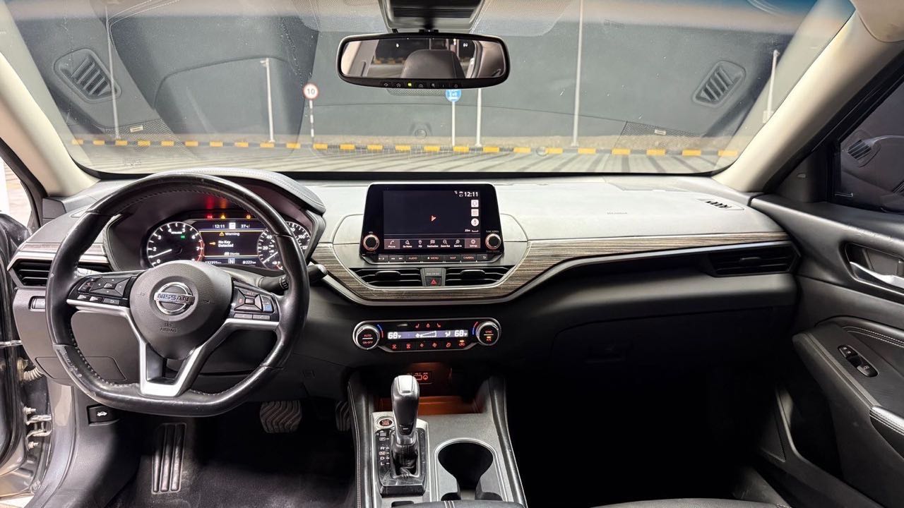 Car Image 2019 NISSAN ALTIMA SL