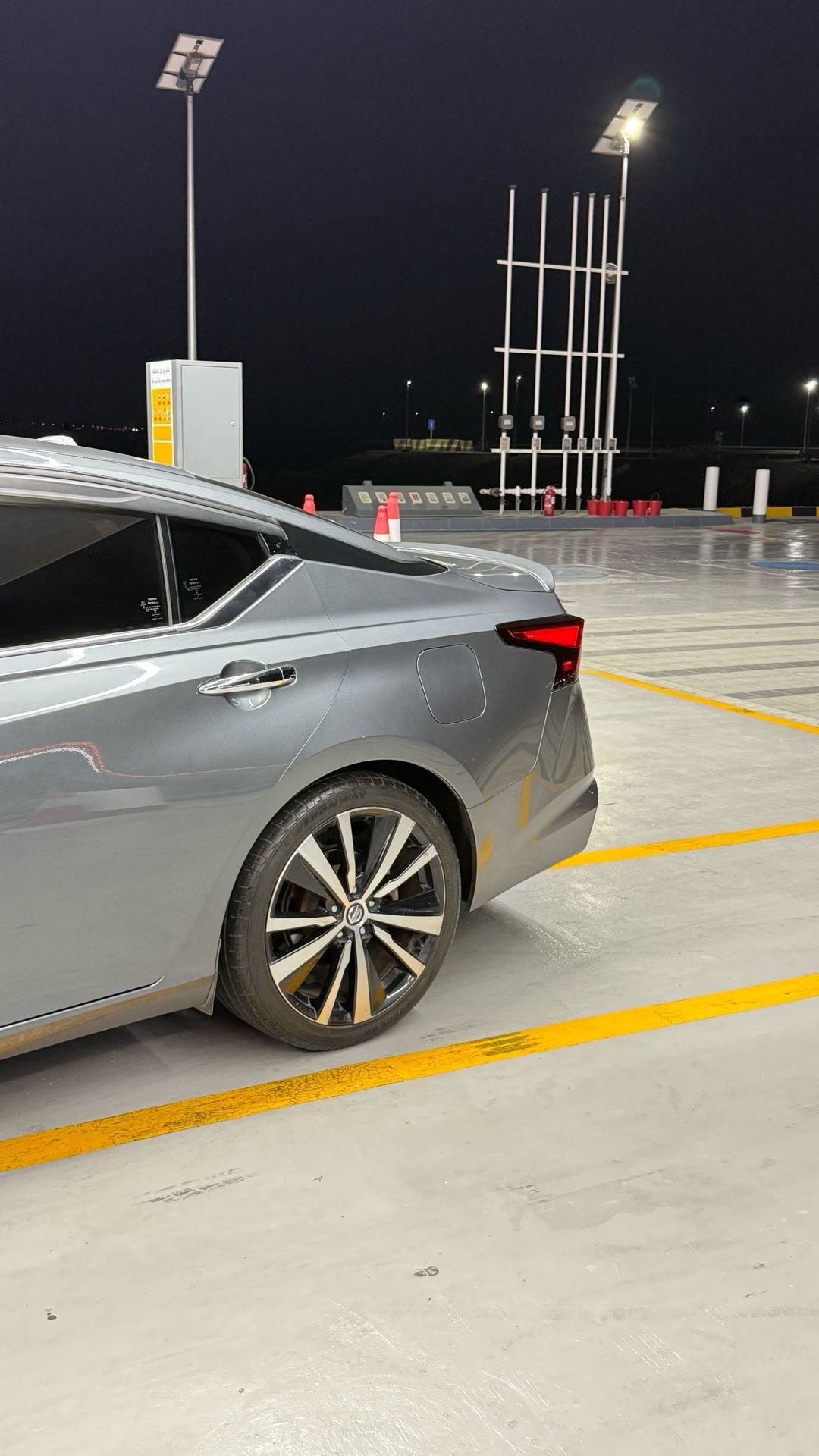 Car Image 2019 NISSAN ALTIMA SL