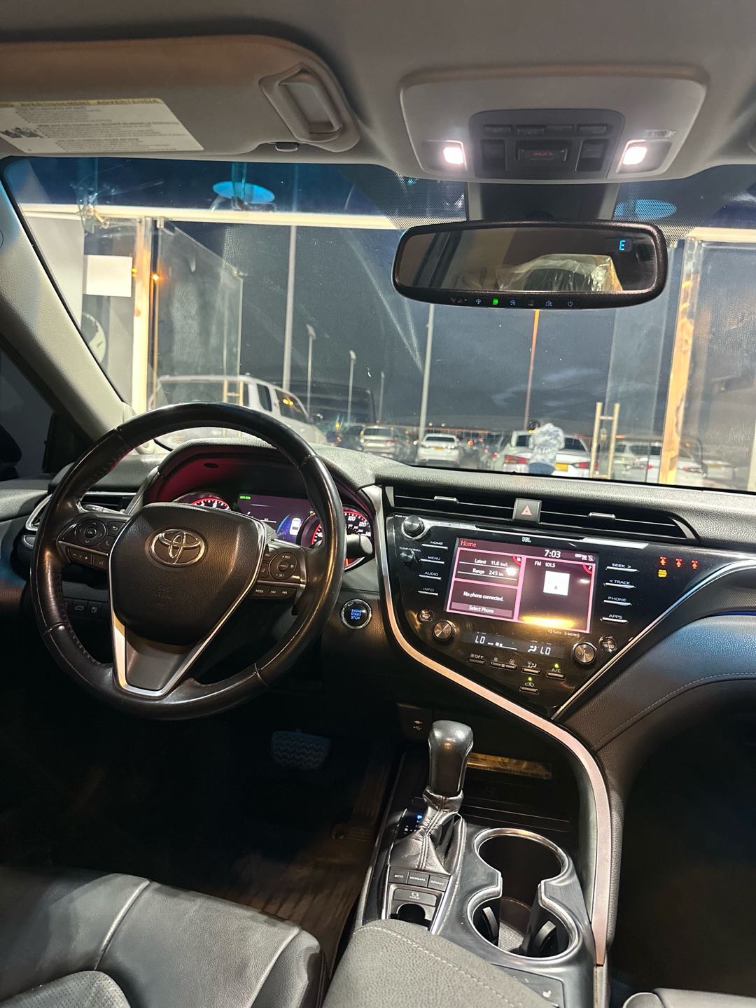Car Image 2018 TOYOTA CAMRY XSE