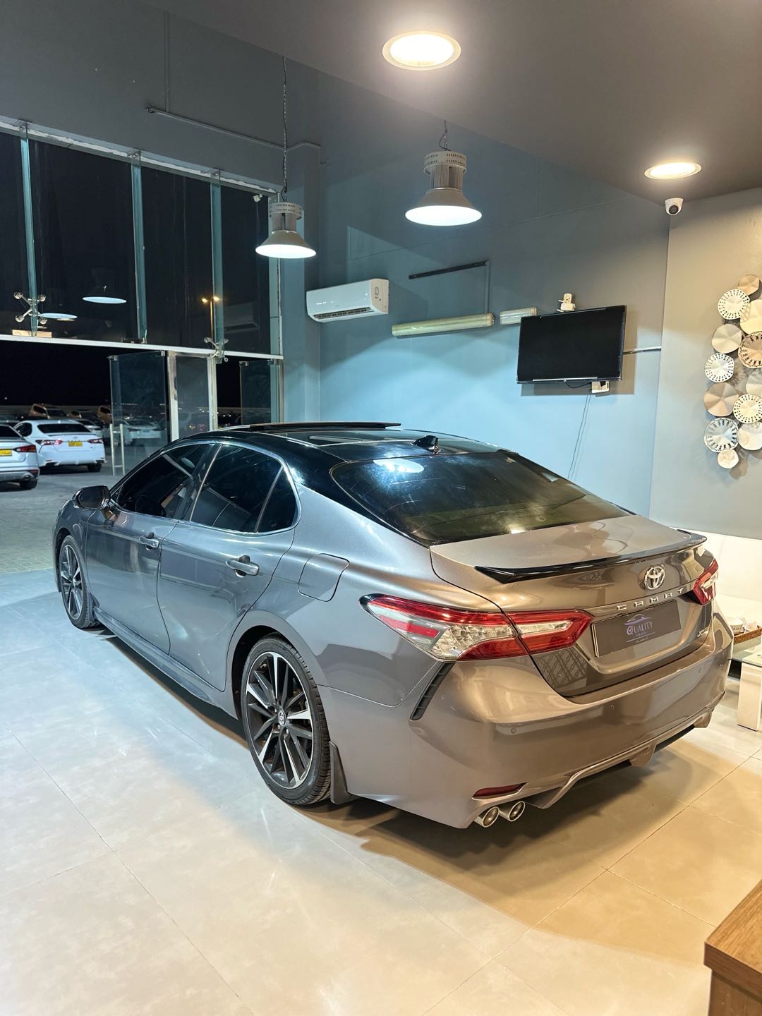 Car Image 2018 TOYOTA CAMRY XSE