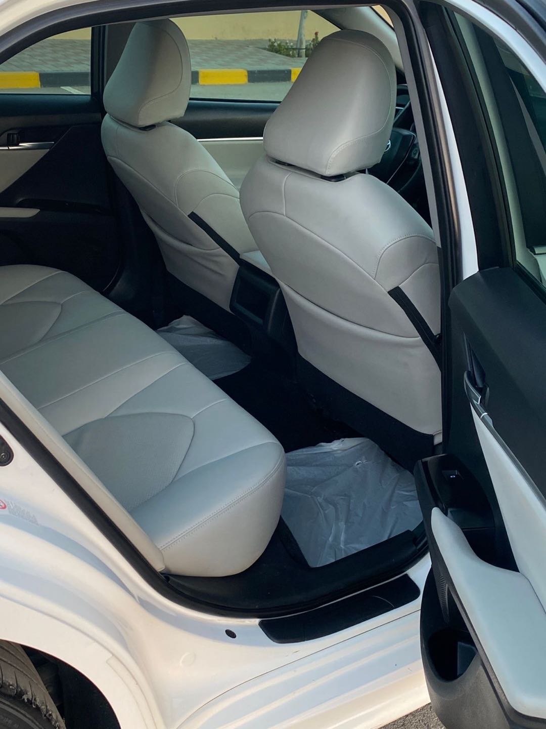 Car Image 2018 TOYOTA CAMRY SE