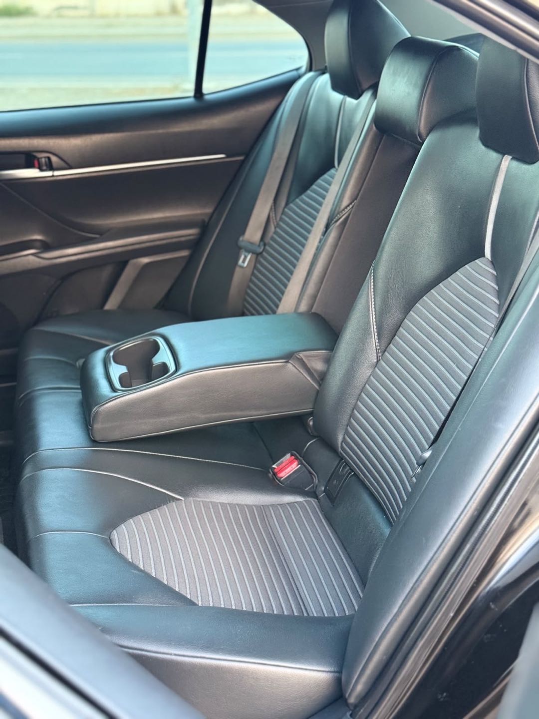Car Image 2021 TOYOTA CAMRY SE