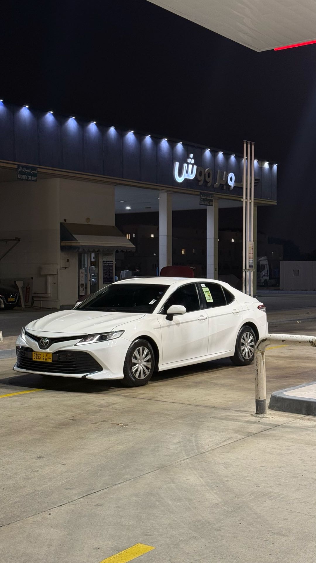 Car Image 2018 TOYOTA CAMRY LE