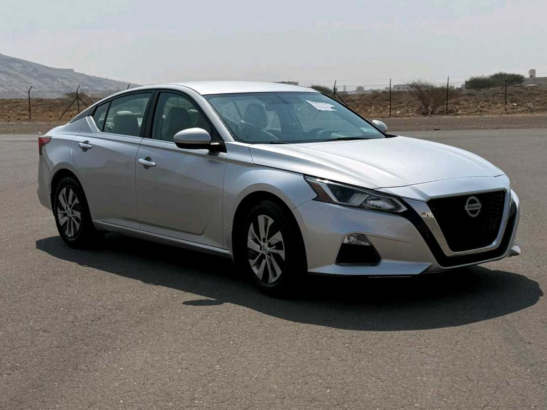 Car Image 2019 NISSAN ALTIMA S