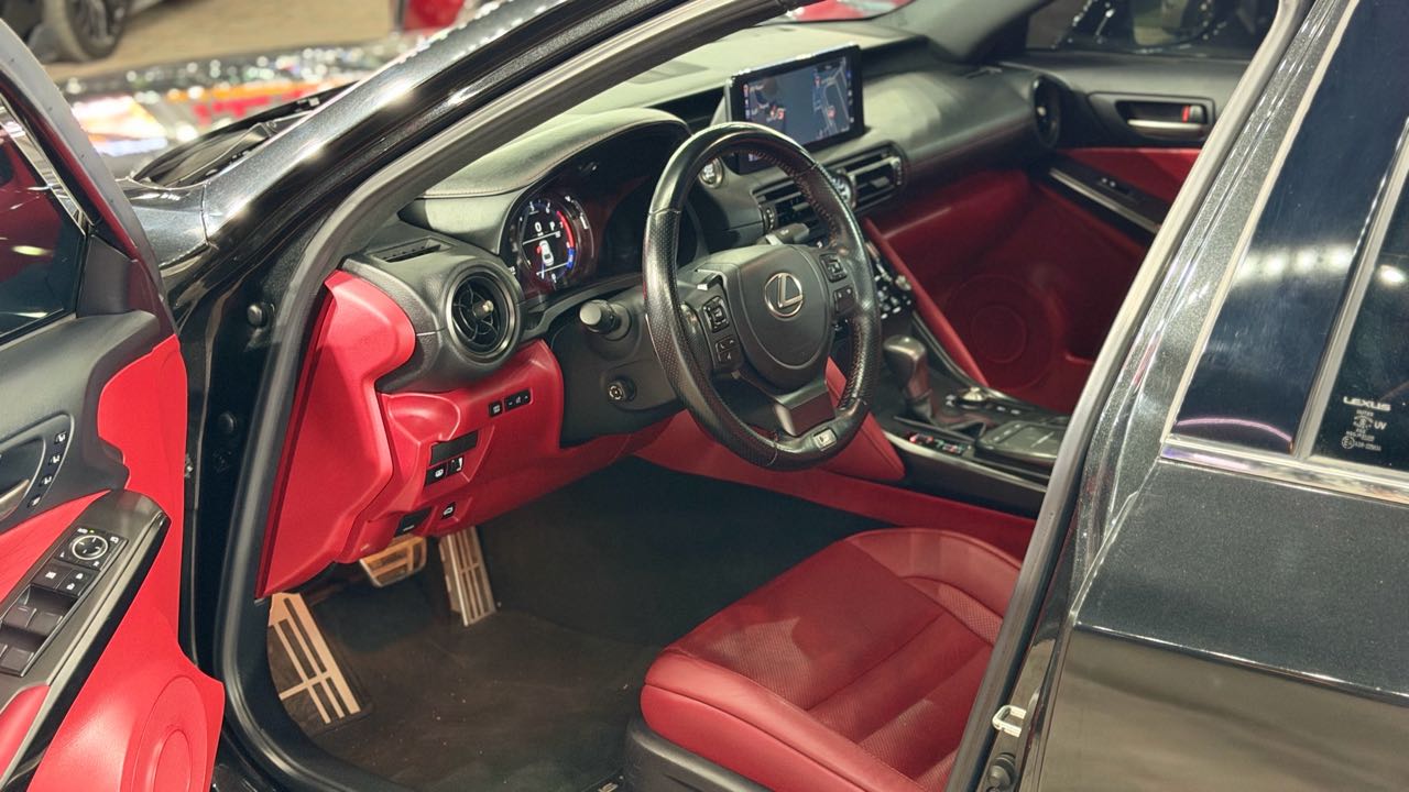 Car Image 2023 LEXUS IS 350