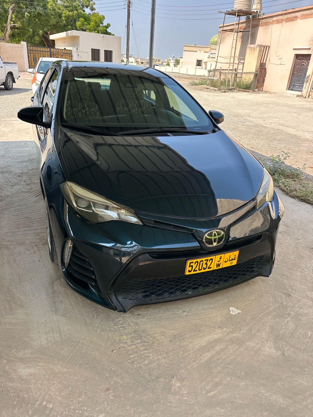 Car Image 2017 TOYOTA COROLLA LE