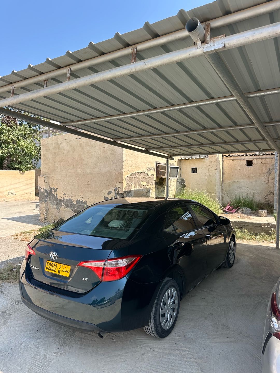 Car Image 2017 TOYOTA COROLLA LE