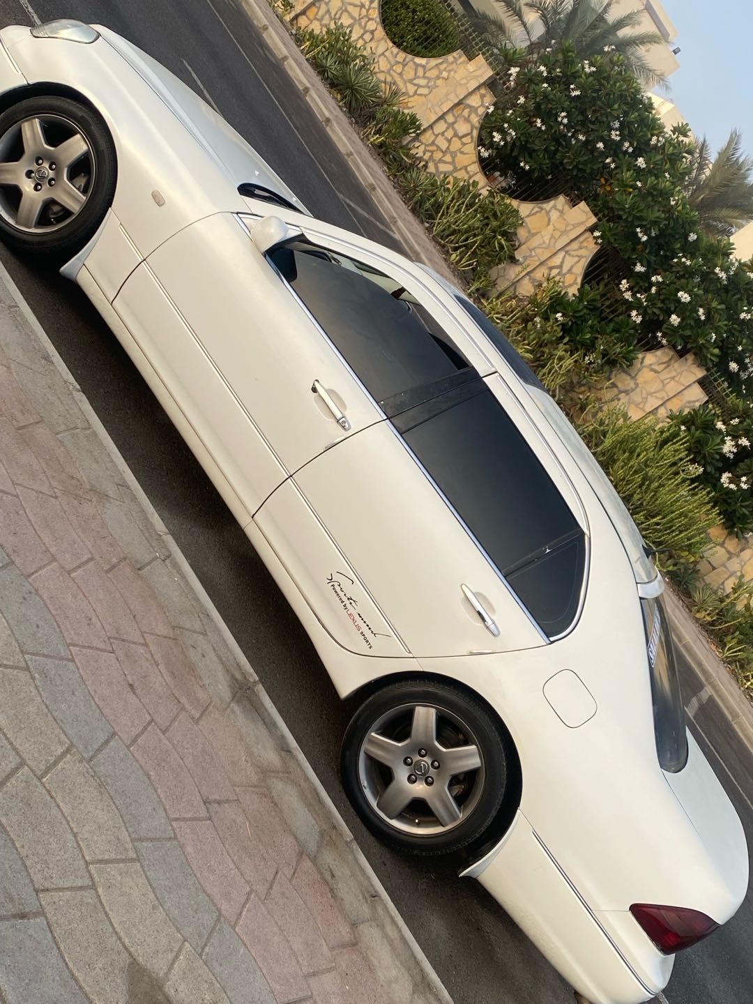 Car Image 2001 LEXUS LS 430