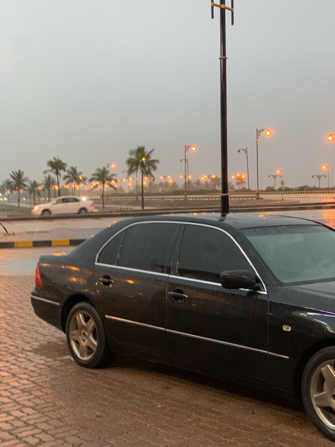 Car Image 2002 LEXUS LS 430