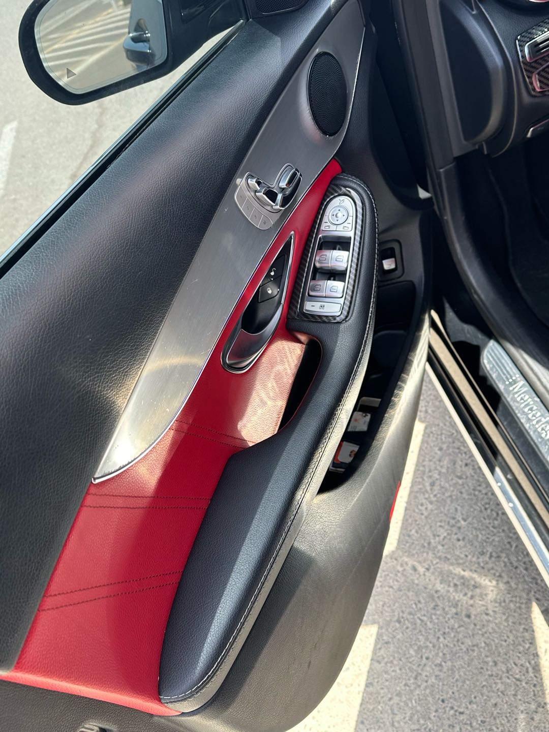 Car Image 2016 MERCEDES C Class 300