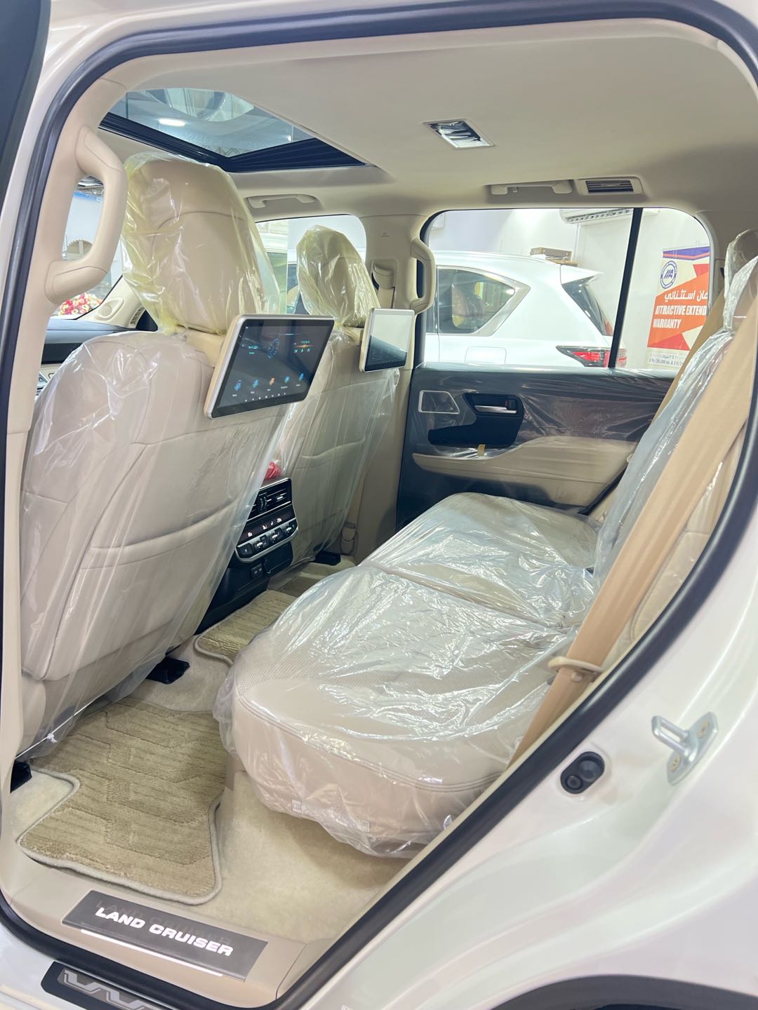 Car Image 2024 TOYOTA LAND CRUISER VX.R