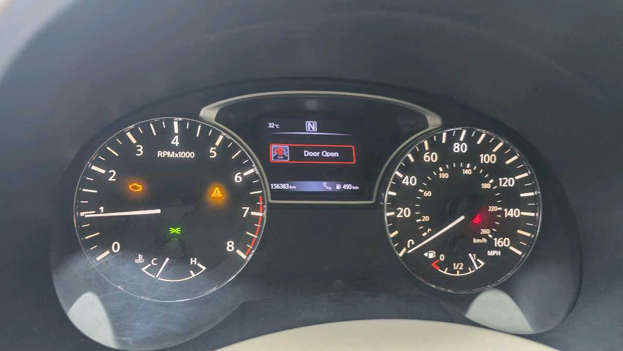 Car Image 2016 NISSAN ALTIMA SV