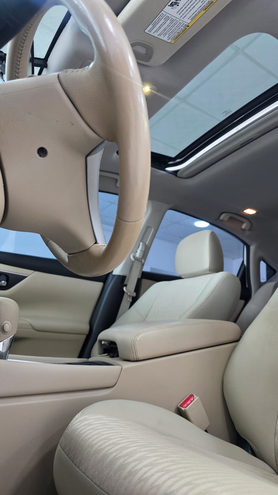 Car Image 2016 NISSAN ALTIMA SV