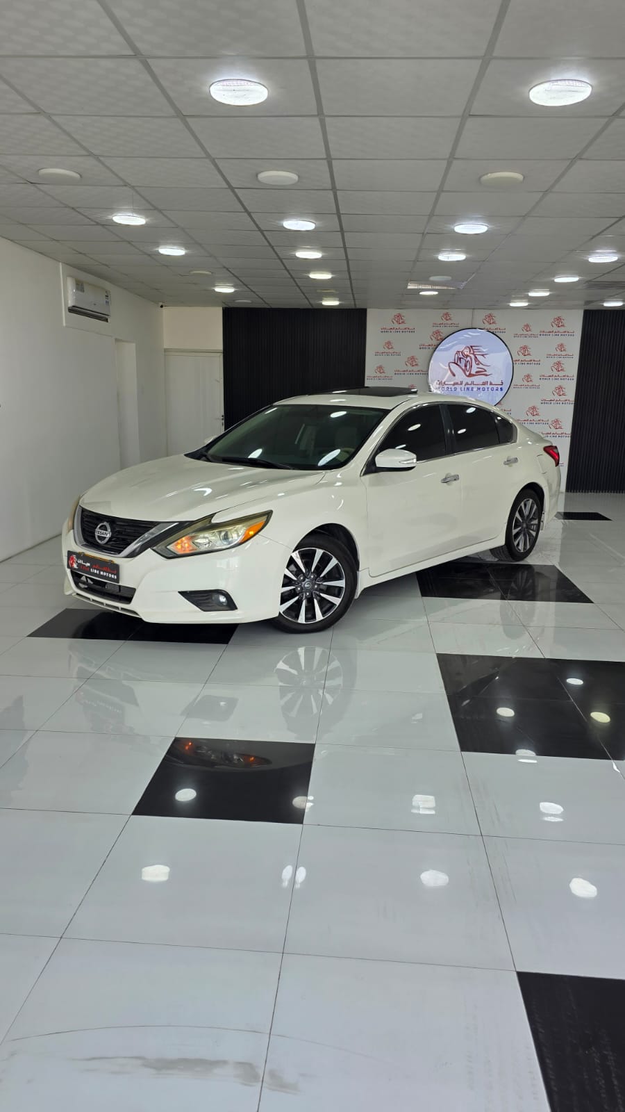 Car Image 2016 NISSAN ALTIMA SV