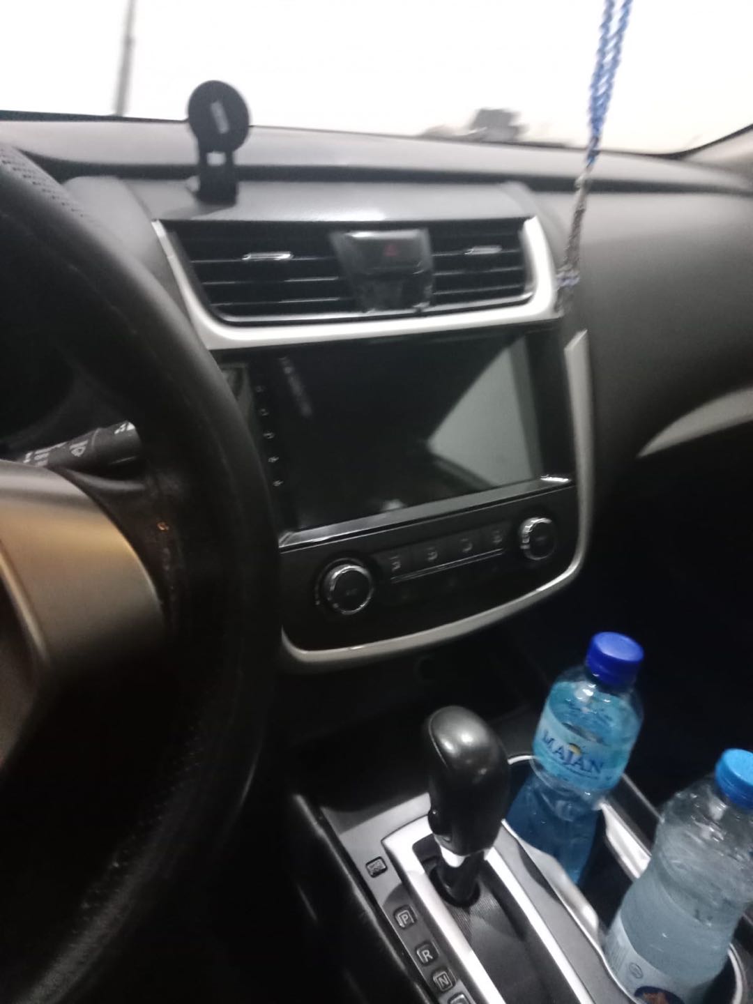 Car Image 2017 NISSAN ALTIMA SL
