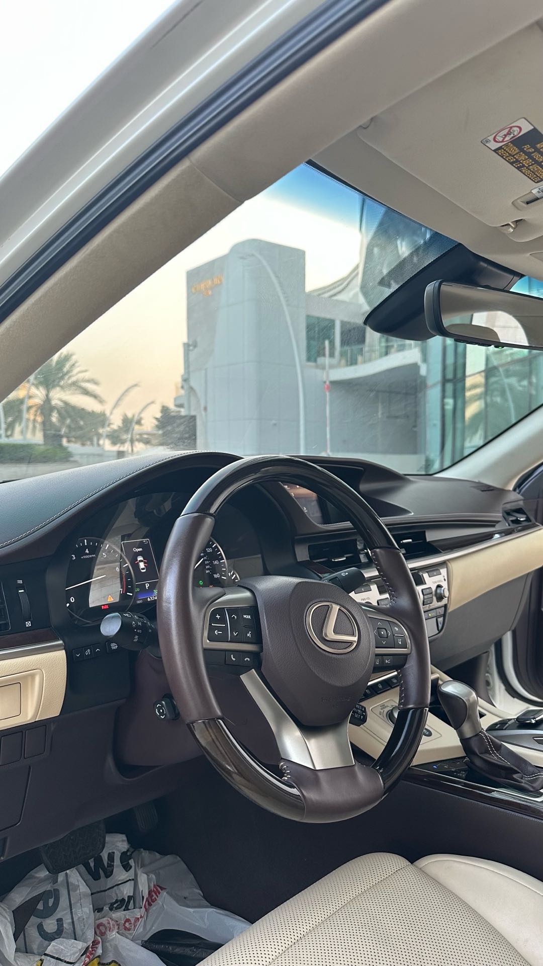 Car Image 2017 LEXUS ES 350