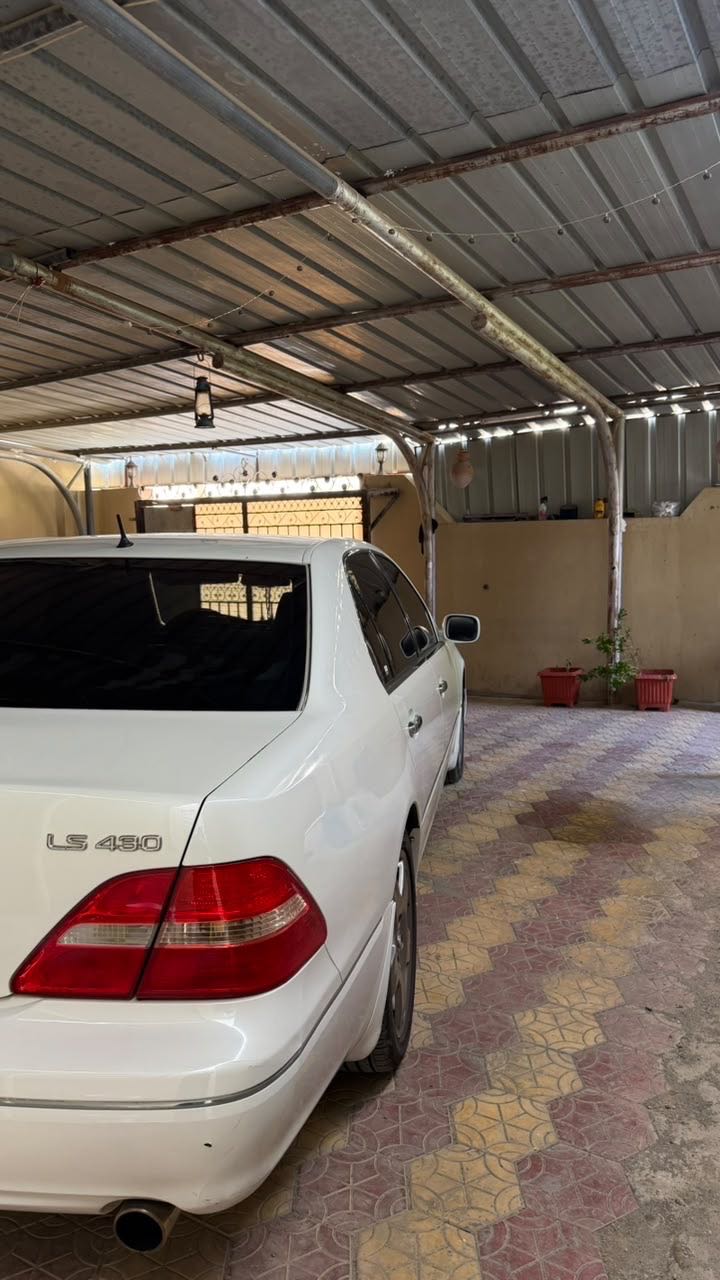 Car Image 2002 LEXUS LS 430