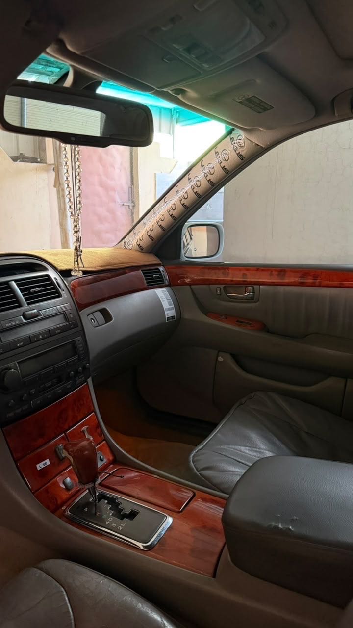 Car Image 2002 LEXUS LS 430