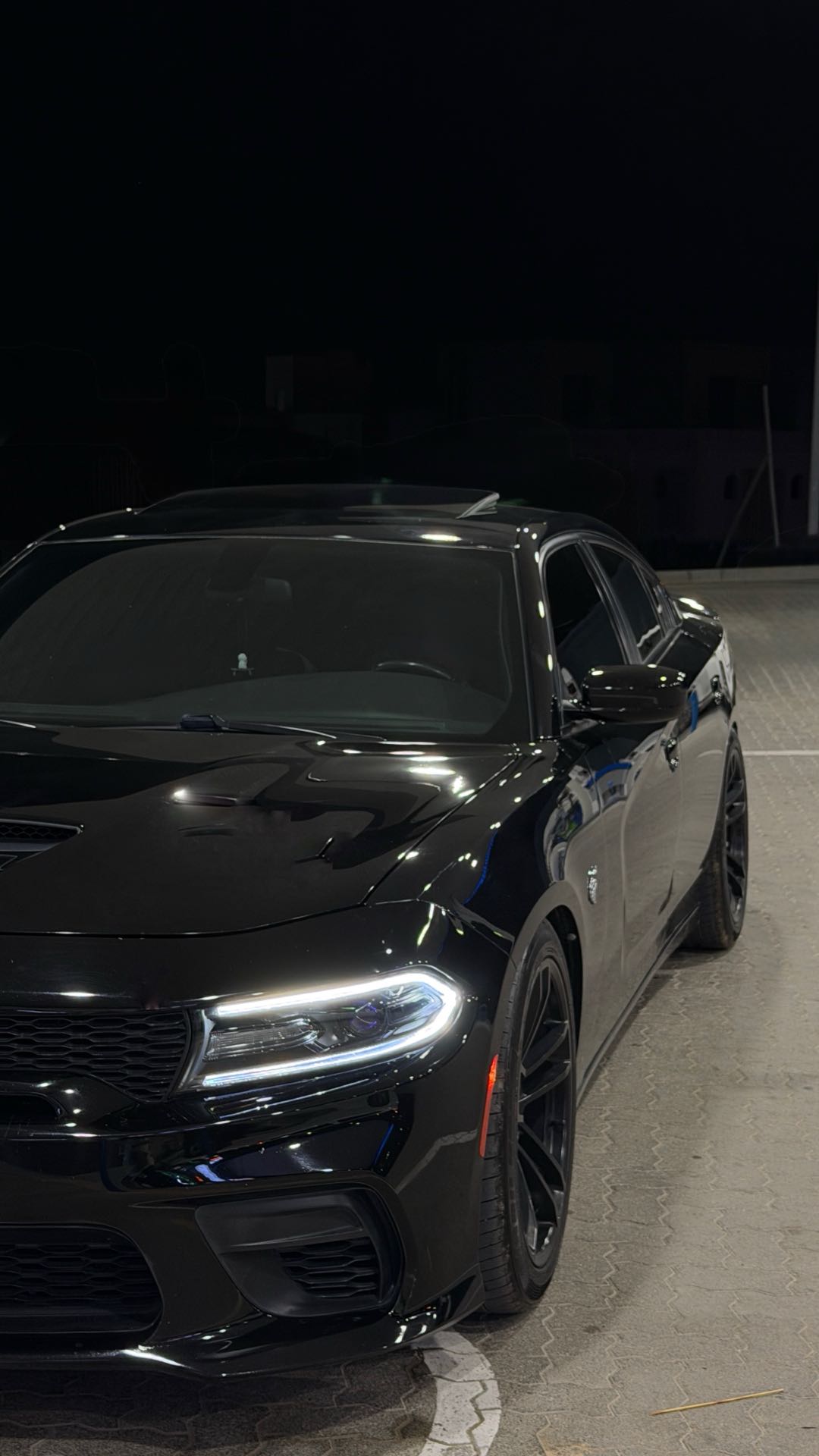 Car Image 2019 DODGE CHARGER SXT