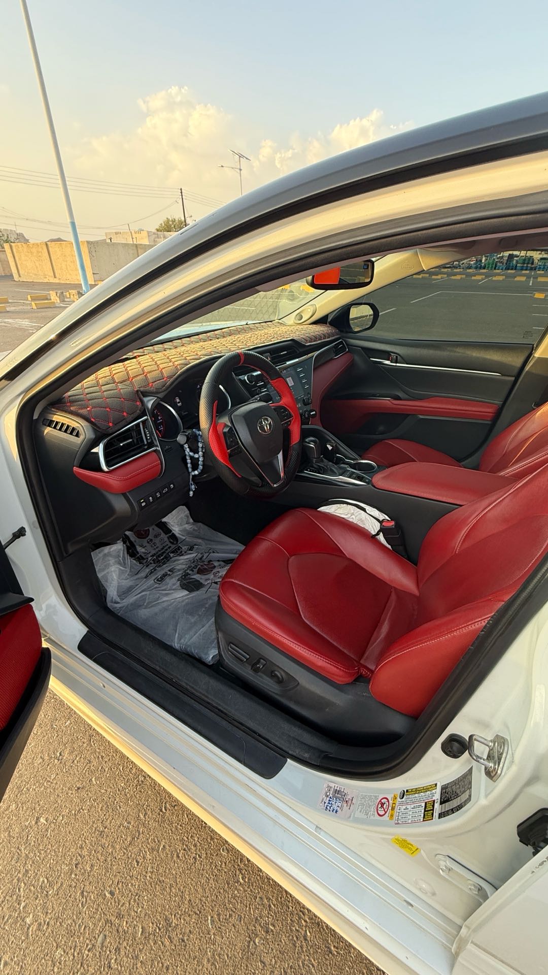Car Image 2018 TOYOTA CAMRY XSE