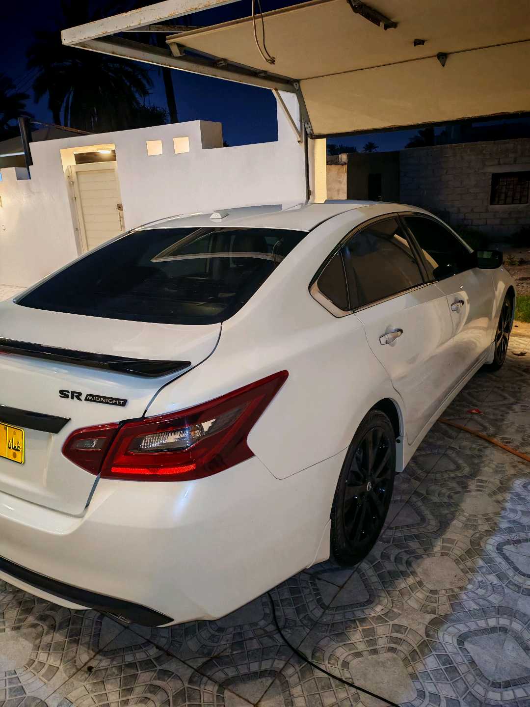 Car Image 2018 NISSAN ALTIMA SR