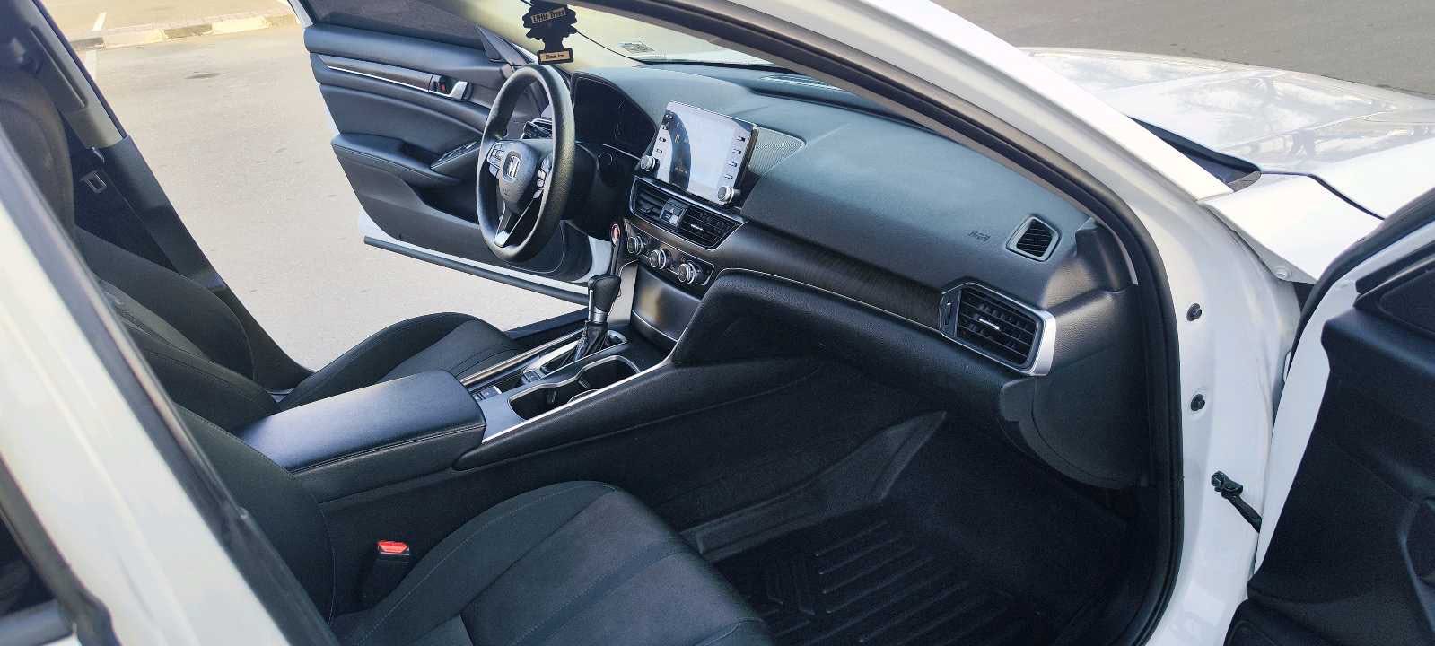 Car Image 2018 HONDA ACCORD EXL