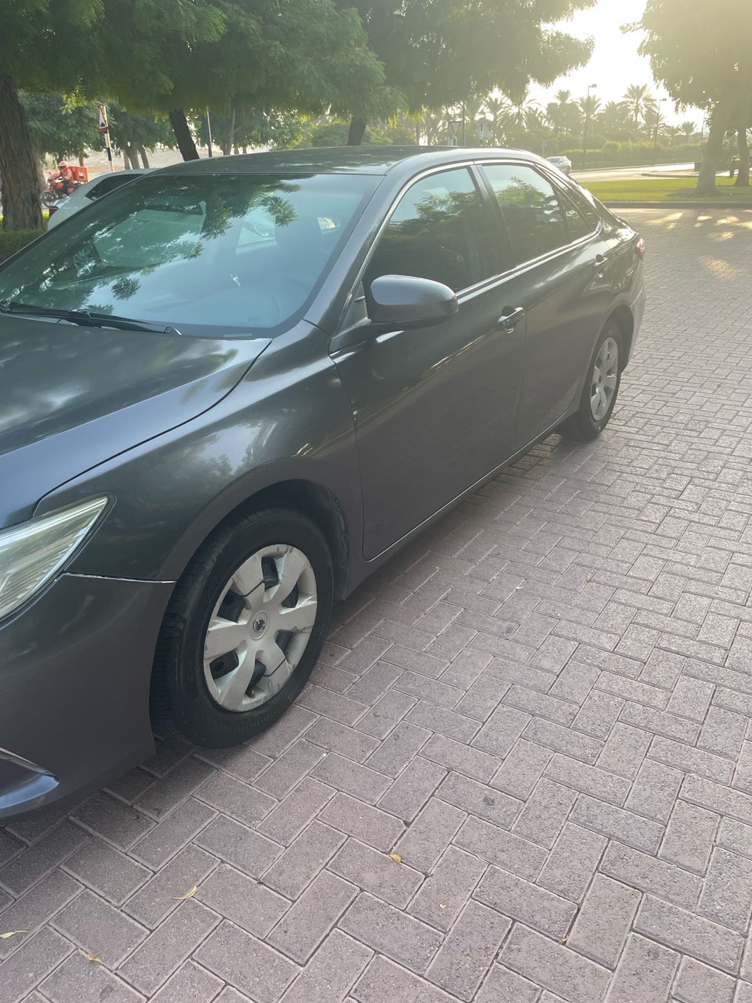 Car Image 2017 TOYOTA CAMRY LE