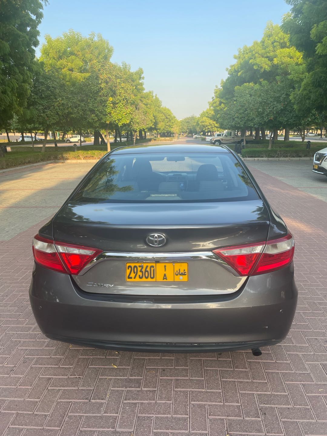 Car Image 2017 TOYOTA CAMRY LE