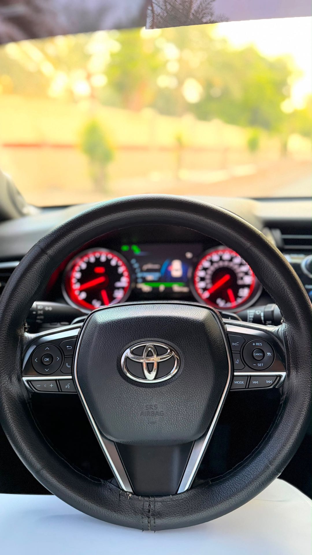 Car Image 2018 TOYOTA CAMRY XSE